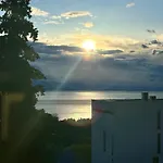 Апартаменты Golden Sunrise *