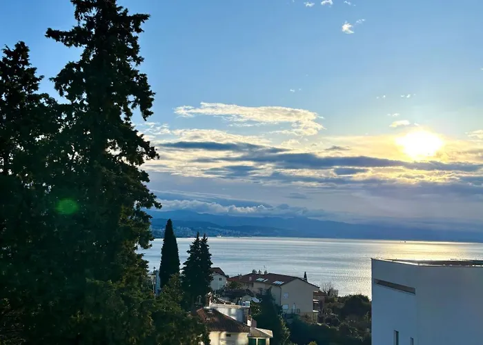 Apartmán Golden Sunrise *